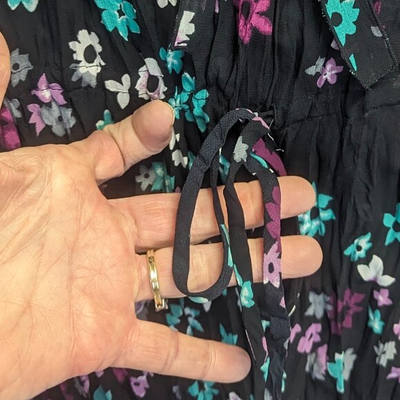 Violet and Claire NY Size Small Top Sheer - Picture 2 of 16